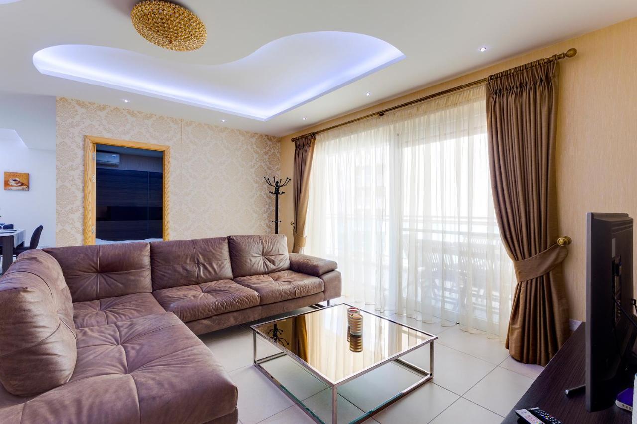 Luxury Apt W/ Side Seaviews And Pool, Top Location Sliema Exterior photo