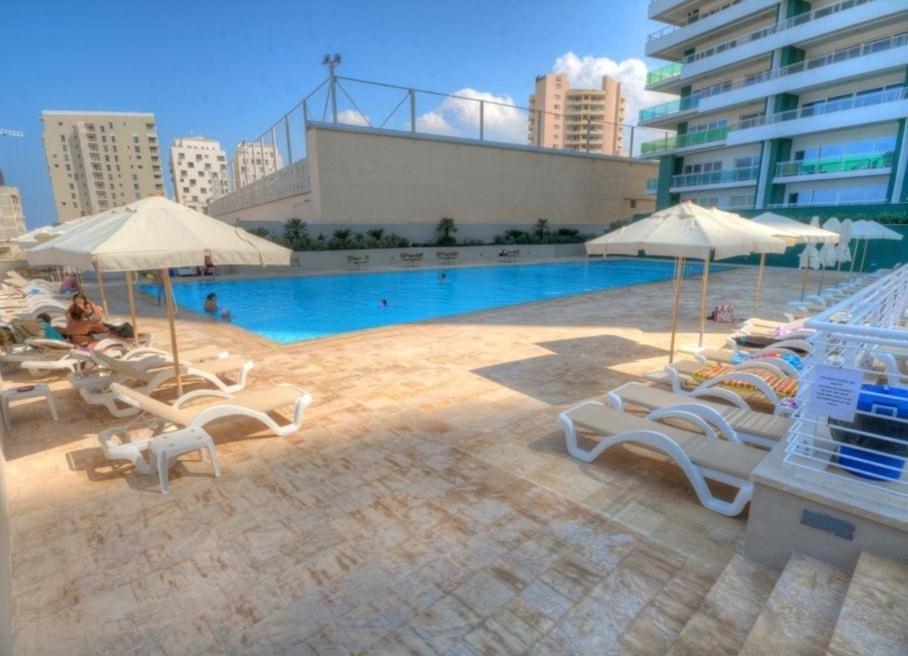 Luxury Apt W/ Side Seaviews And Pool, Top Location Sliema Exterior photo