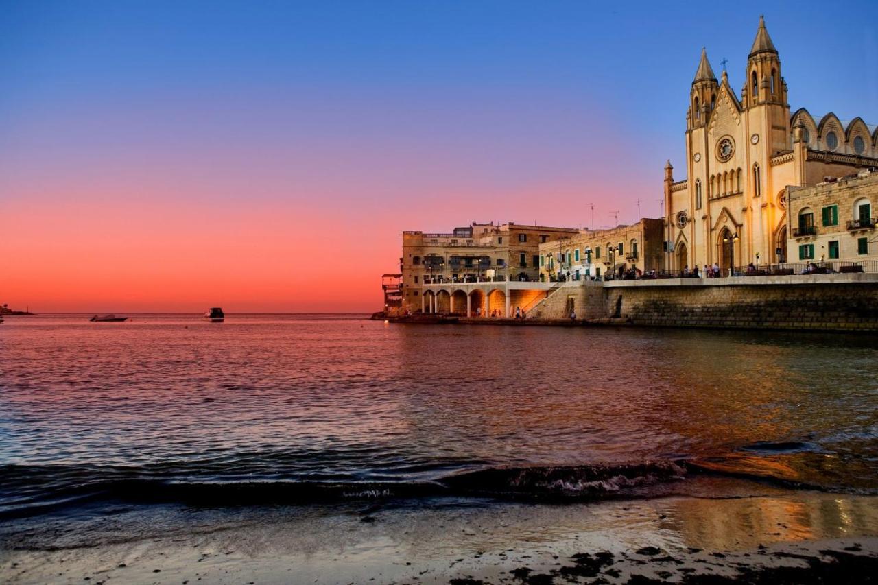 Luxury Apt W/ Side Seaviews And Pool, Top Location Sliema Exterior photo